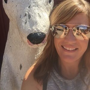 Meet your Posher, Jennifer